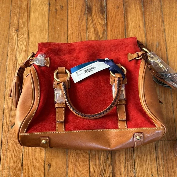 Dooney and Bourke red small jones bag nubuck leather - Picture 9 of 16